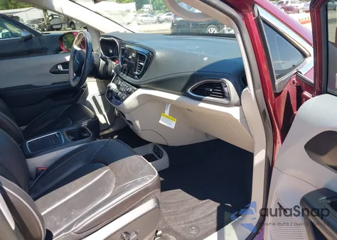 2020 Chrysler Pacifica Limited from USA, damaged, VIN 2C4RC1GG3LR141680